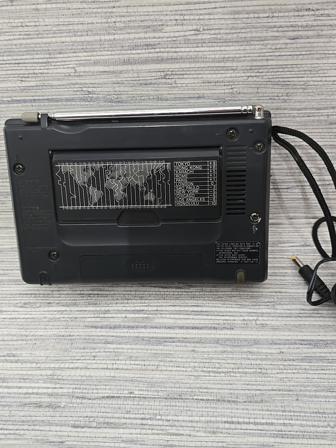 Sony ICF-SW30 FM Stereo SW/MW PLL Synthesized Receiver- Early Sony 12 Band Model