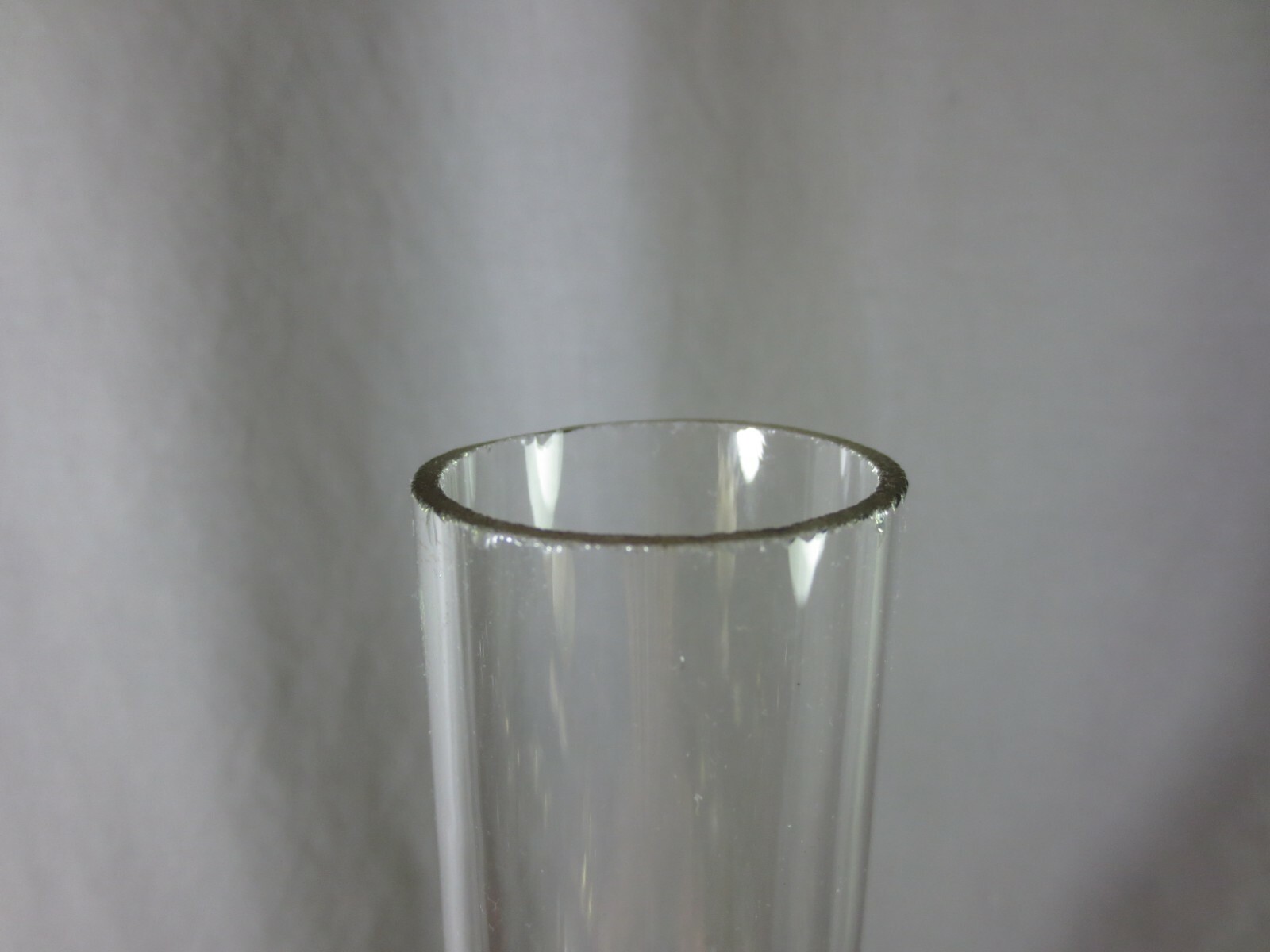 ANTIQUE DUPLEX OIL LAMP AND PATTERNED GLASS OIL LAMP SHADE