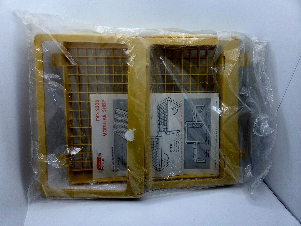 Vintage 1977 Rubbermaid modular shelf 2306 Part Plan Yellow / tan