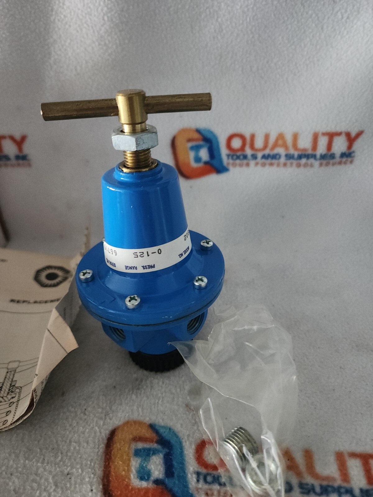 Coilhose Pneumatics 8802 Heavy Duty Regulator 1/4" New in Box