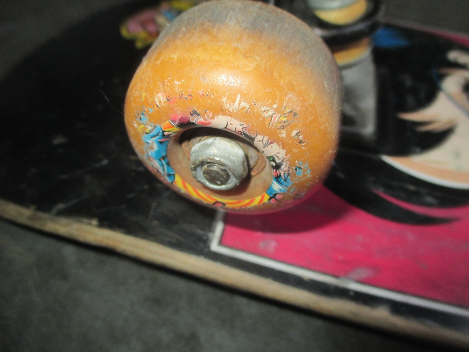 2000 HOOKUPS POISON TAKER ANIME MANGA WWF POISONTAKER COMPLETE SKATEBOARD