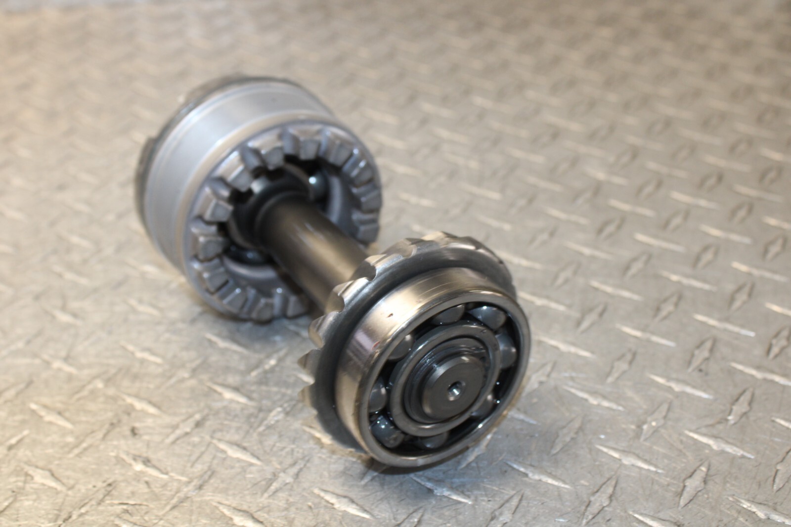 21 / 24 Polaris RZR Pro XP XP4 Turbo S Transmission Gear Case Pinion Gear Shaft