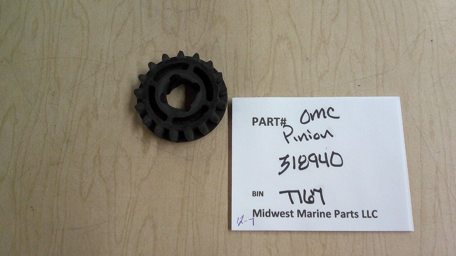 318940 Johnson Evinrude OMC Outboard 9.9hp / 15hp pinion gear T167
