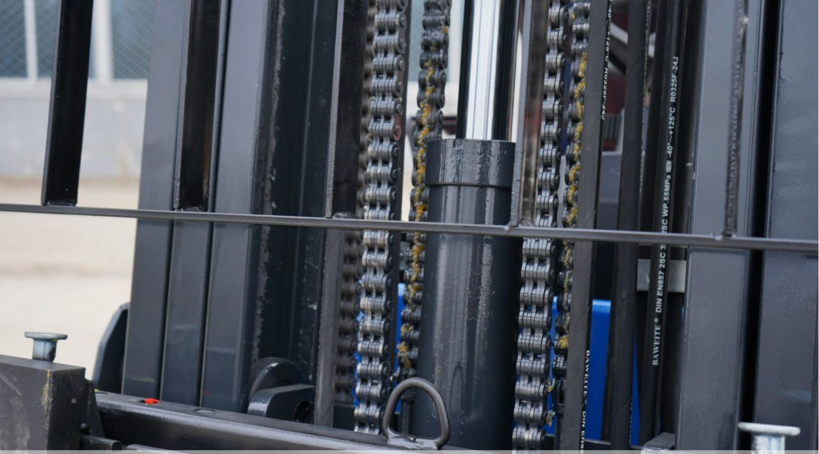 Brand New Electric Forklift 3 Ton Rated Capacity Lifter Truck USA w side shift