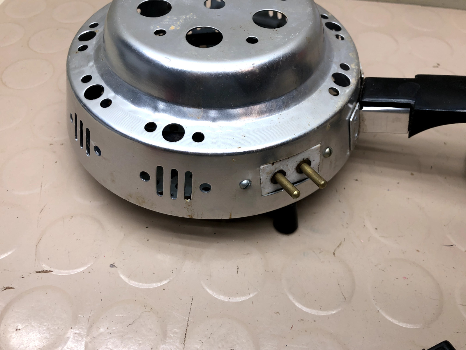 Vintage Electric Heating Plate with Handle & Removable Cord