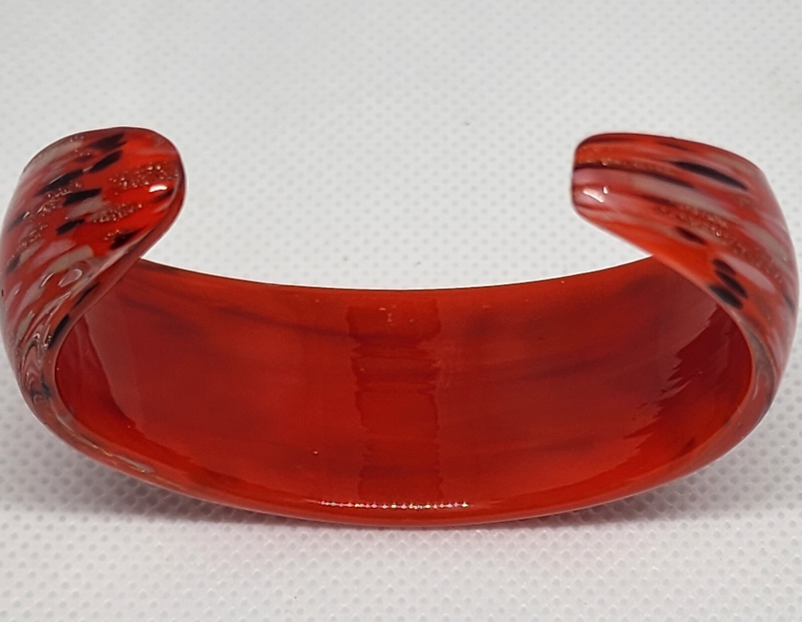 Red Black Beige Glass Cuff Bracelet with Gold Glitter Pre-Owned