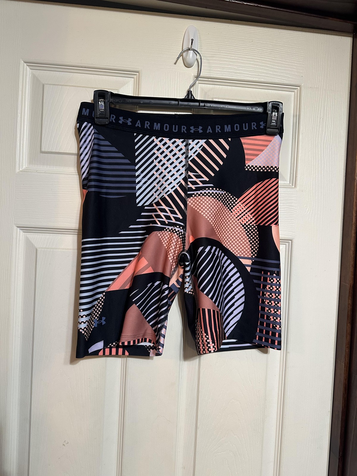 Under Armour Compression Bike Shorts Womens Large Geo Print NWT Activewear