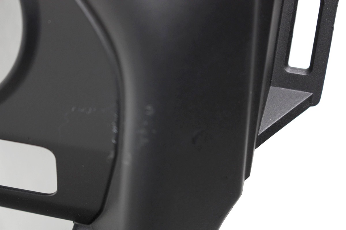 OEM Silverado 2500, 3500 Control Panel & Screen 84746880 - Surface Scratches