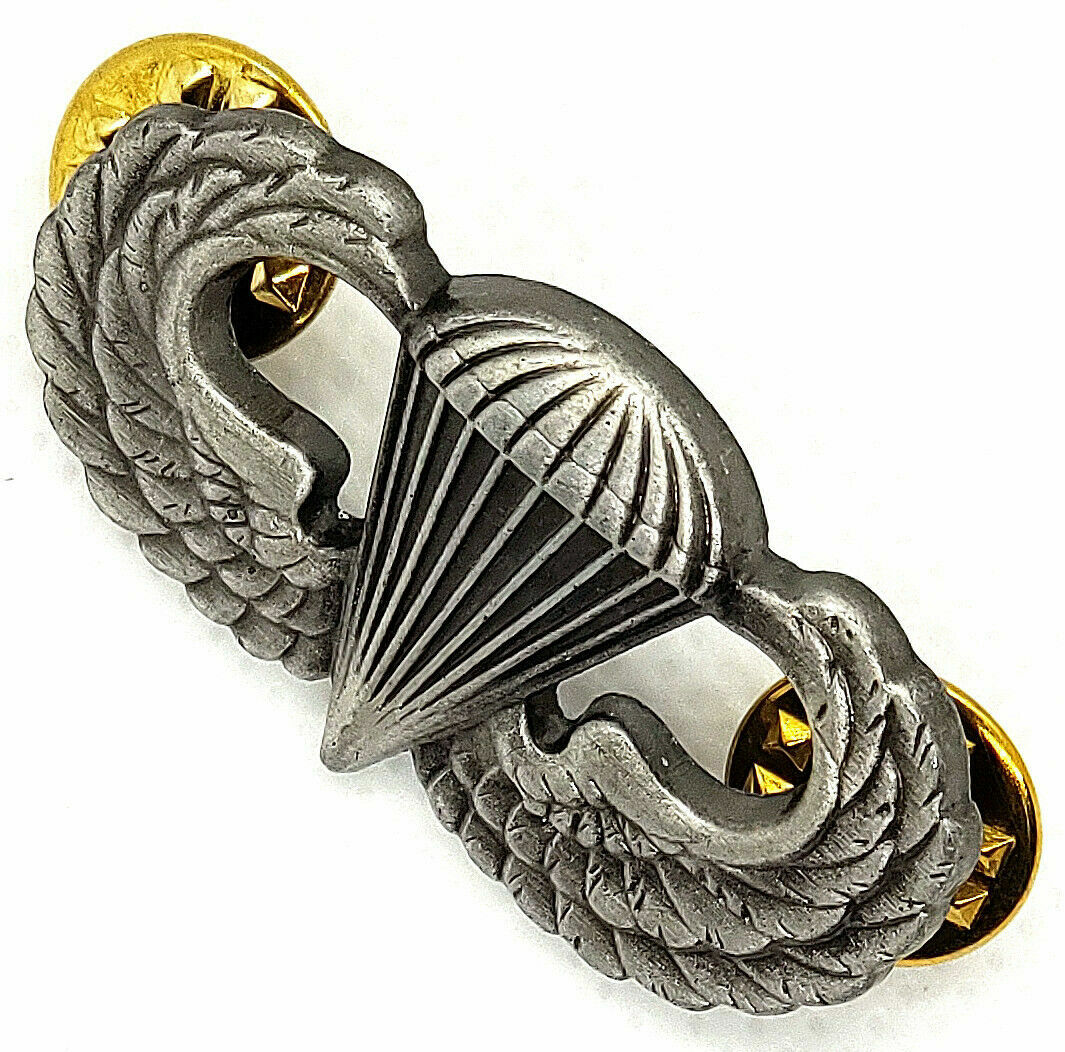 US ARMY Airborne Parachutist Paratrooper Jump Wings Insignia Pin Oxidized Badge