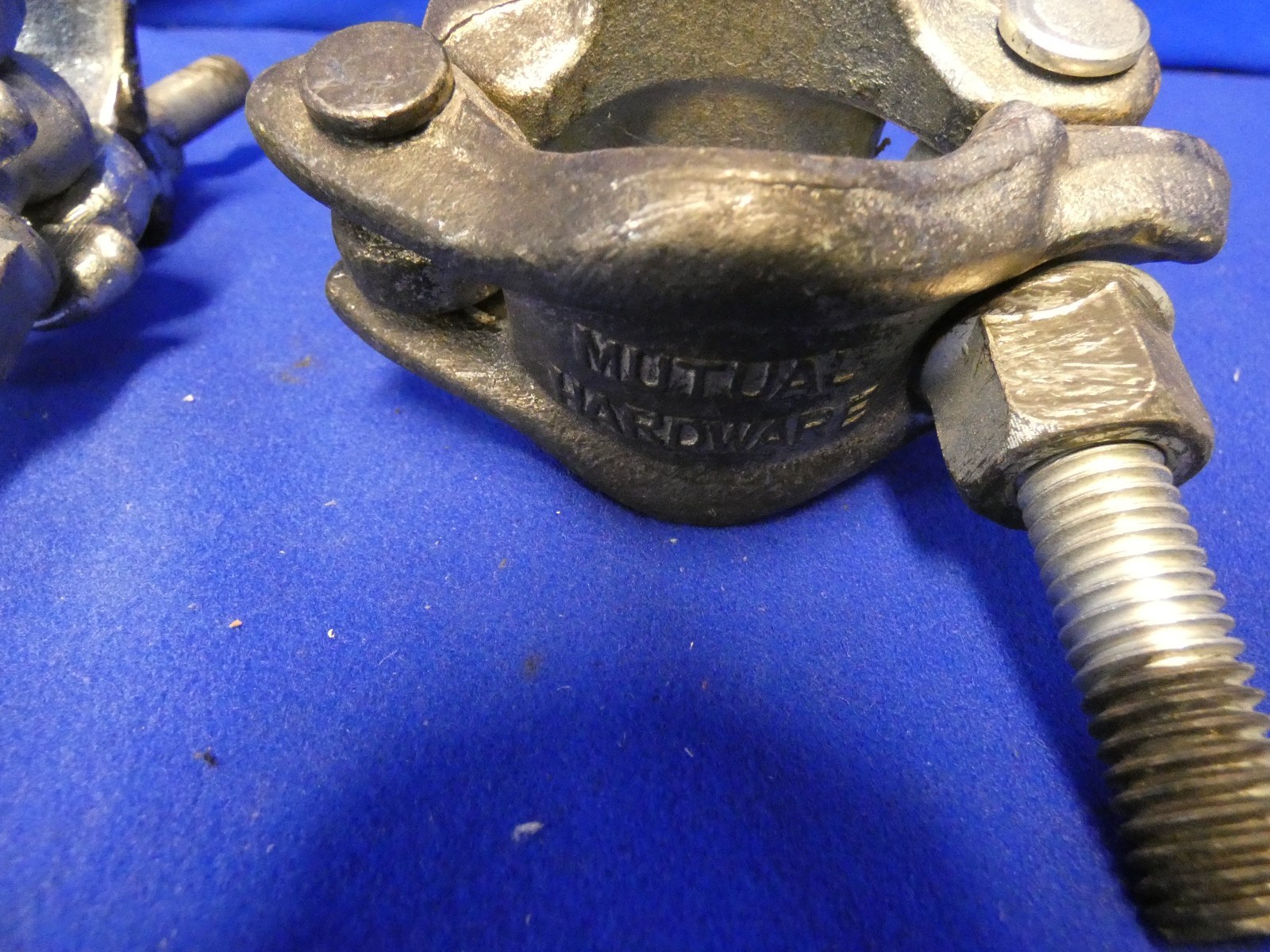 Matthews 425158 Jr. Grid Clamp, 5 Mutual Hardware Swivel Grid Clamp, 2 Flat Side