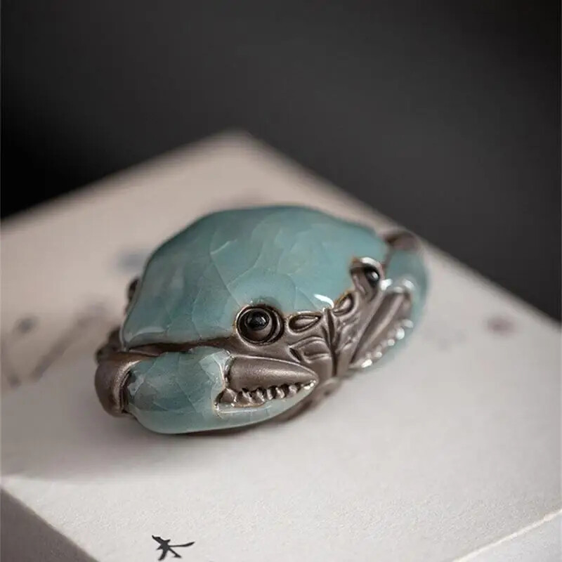 Ge Kiln Cracked Glaze Crab Tea Play Handmade Kongfu Tea Pet Decoration Tea Set