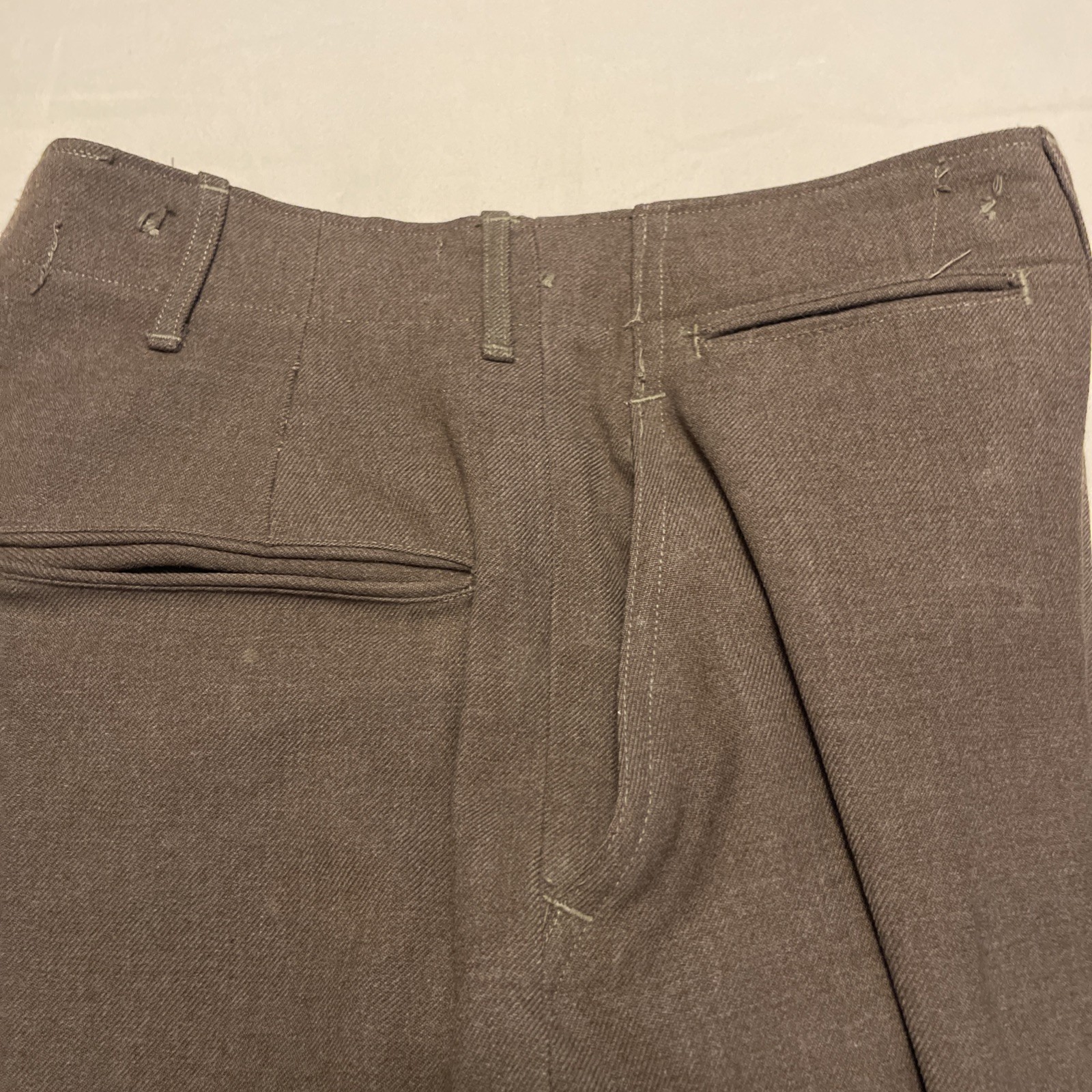 WWII US ARMY Original 11th Airborne Division – IKE JACKET, PANTS Set Size 36 R