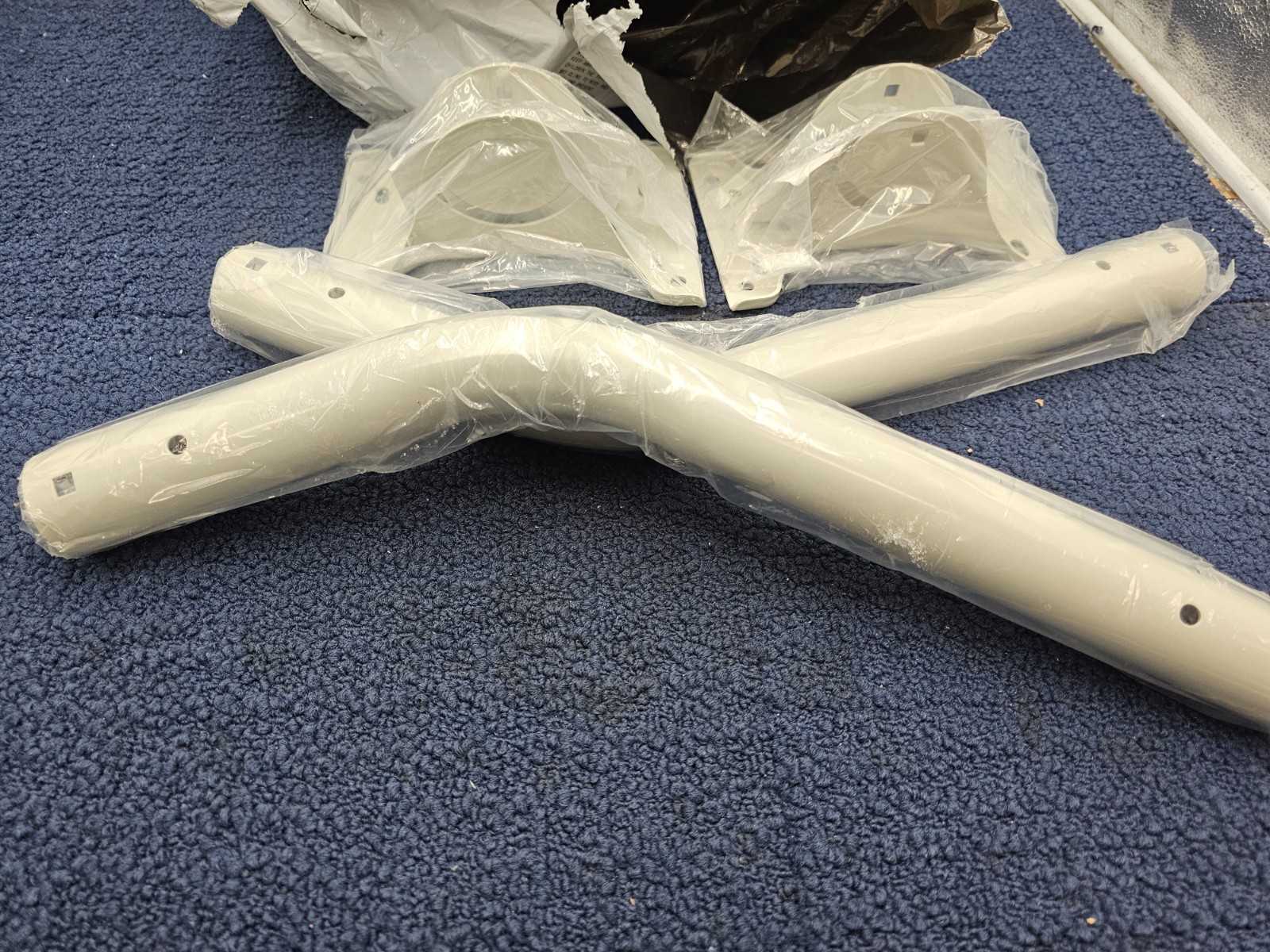 (QTY 2) Ubiquiti UB-AM Universal Antenna Mount Bracket - Gray