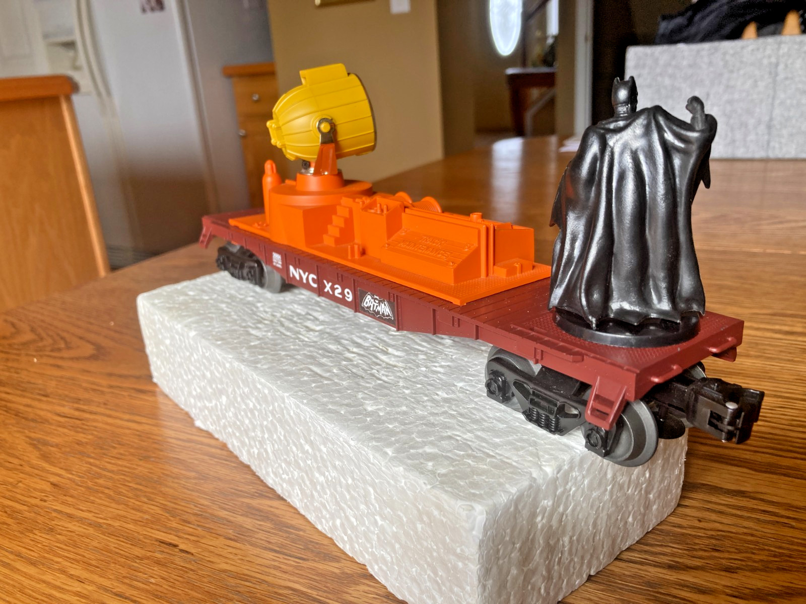 Lionel Customized SearchLight Car with Batman and Bat Signal