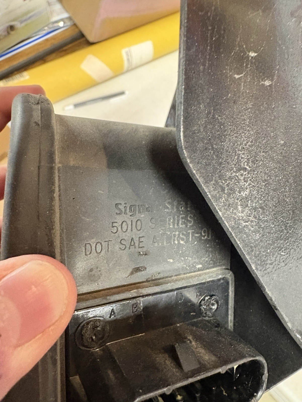 Peterbilt Signal Stat 5010 Tail Lights Pair 537 379 567 579 Paccar P11-6369R & L