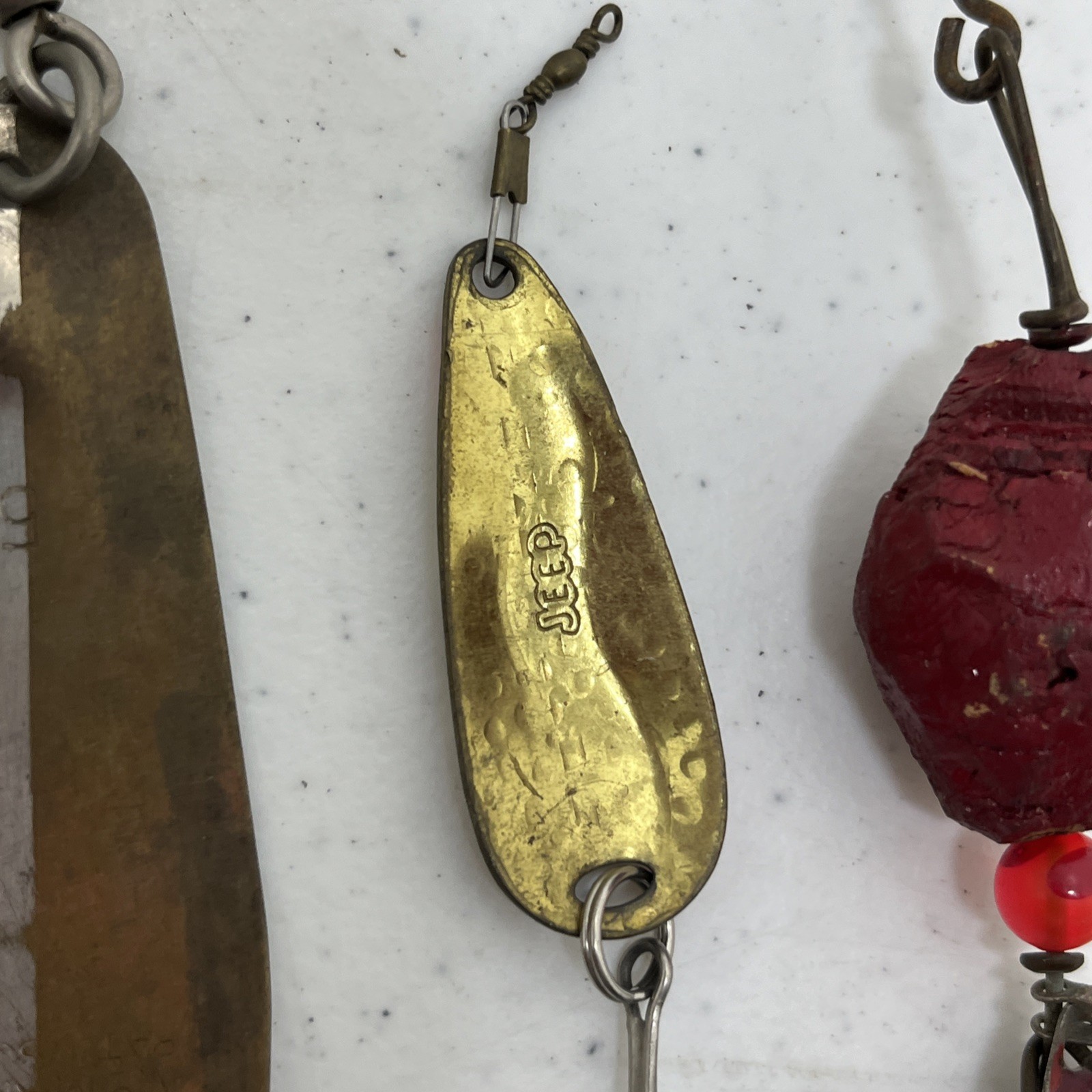 Lot of Vintage Fishing Tackle Spoons Spinners Swivels Hooks Lures Lot of 15