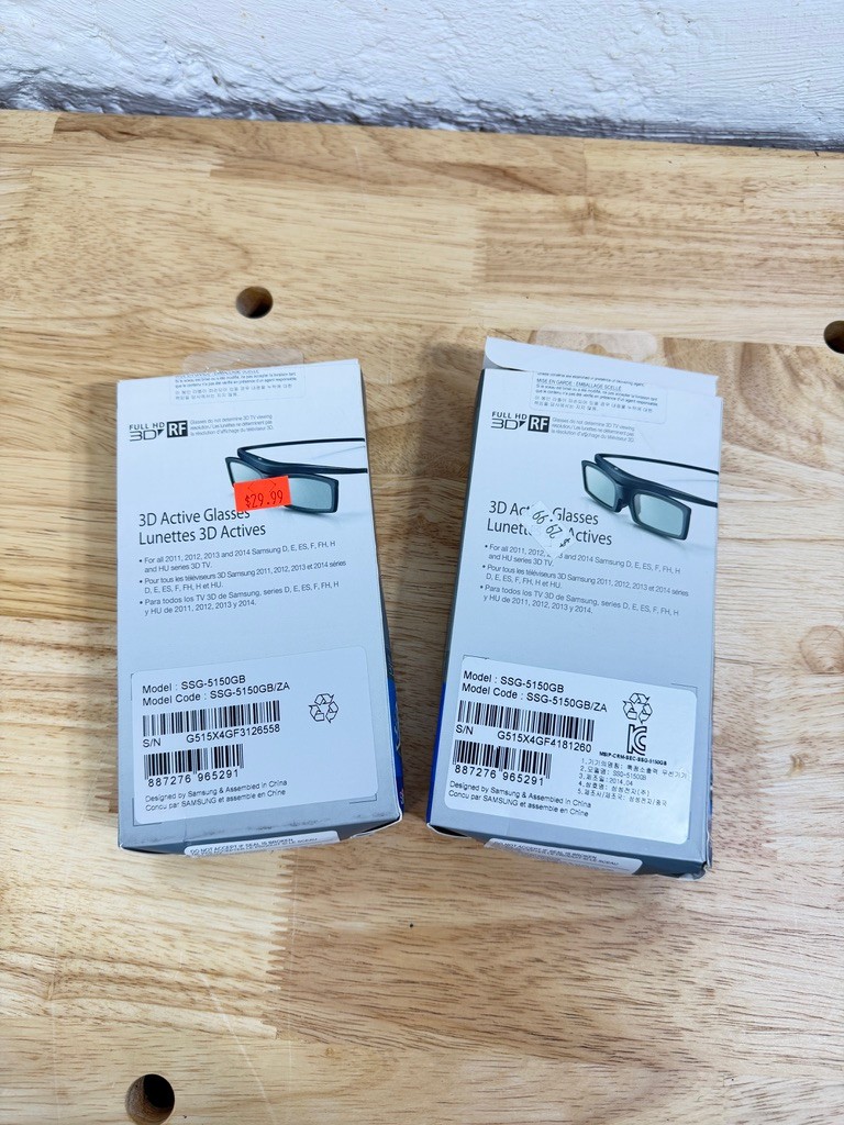 Set of (2) Samsung SSG-5150GB 3D Active Glasses - Black Open Box