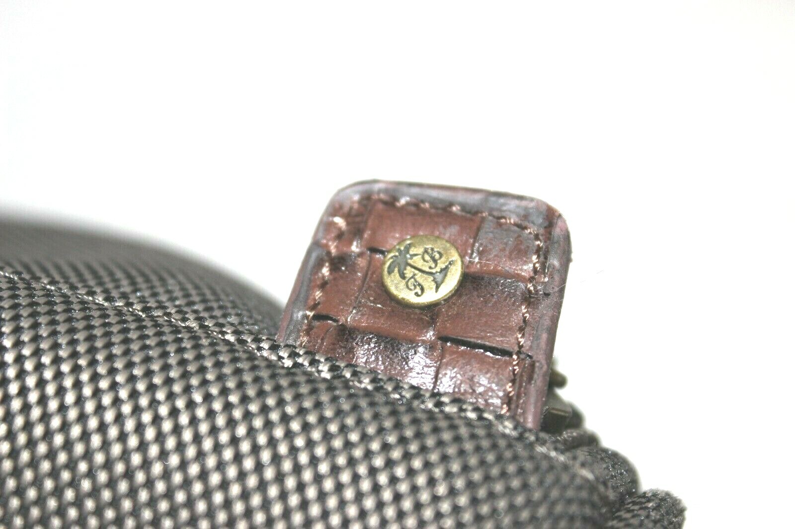 Tommy Bahama Essentials Gadget Travel Bag Tan 17 x 10 x 7 in.