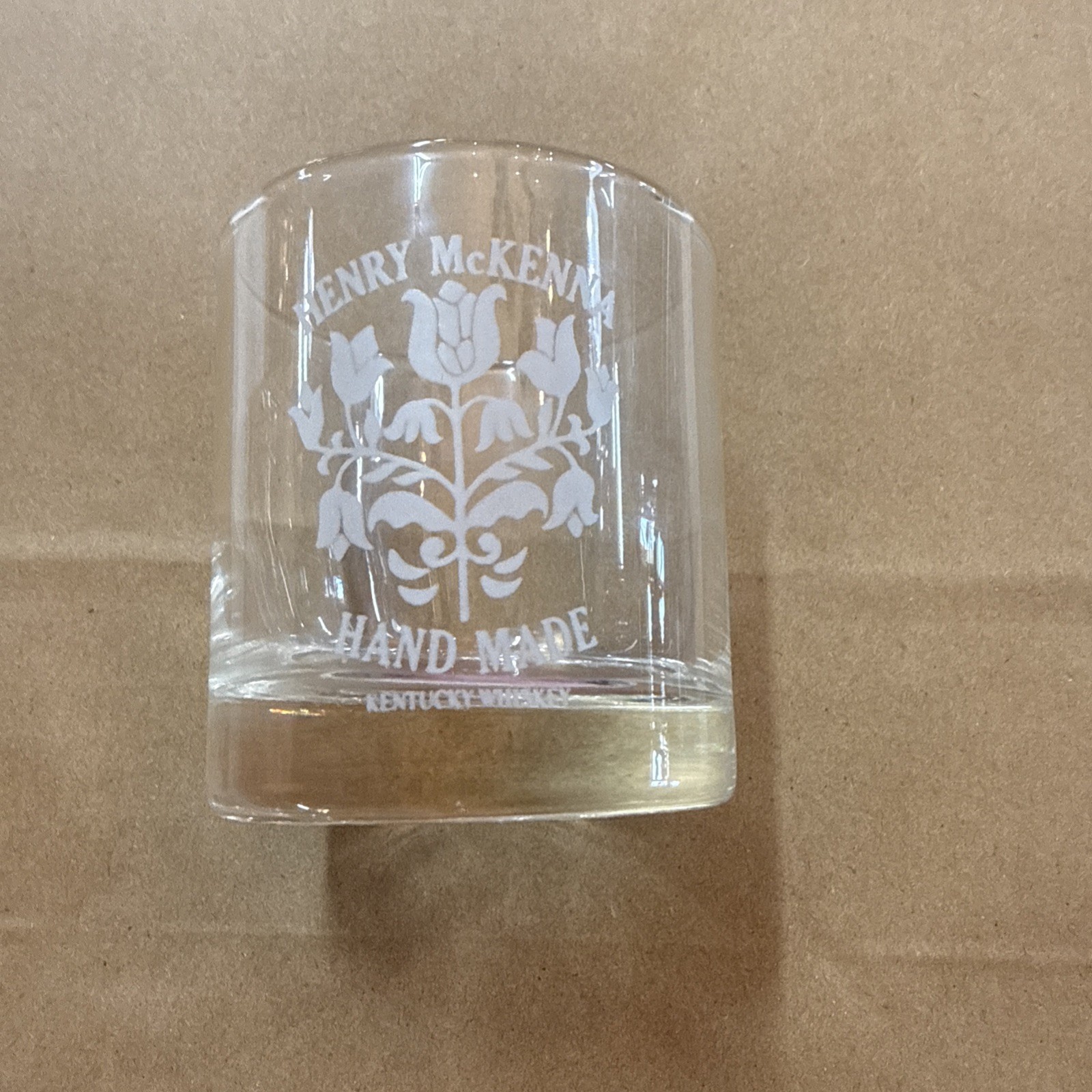 4 Vintage Henry McKenna Bourbon Whiskey Glasses 3” Tall Set In Original Box