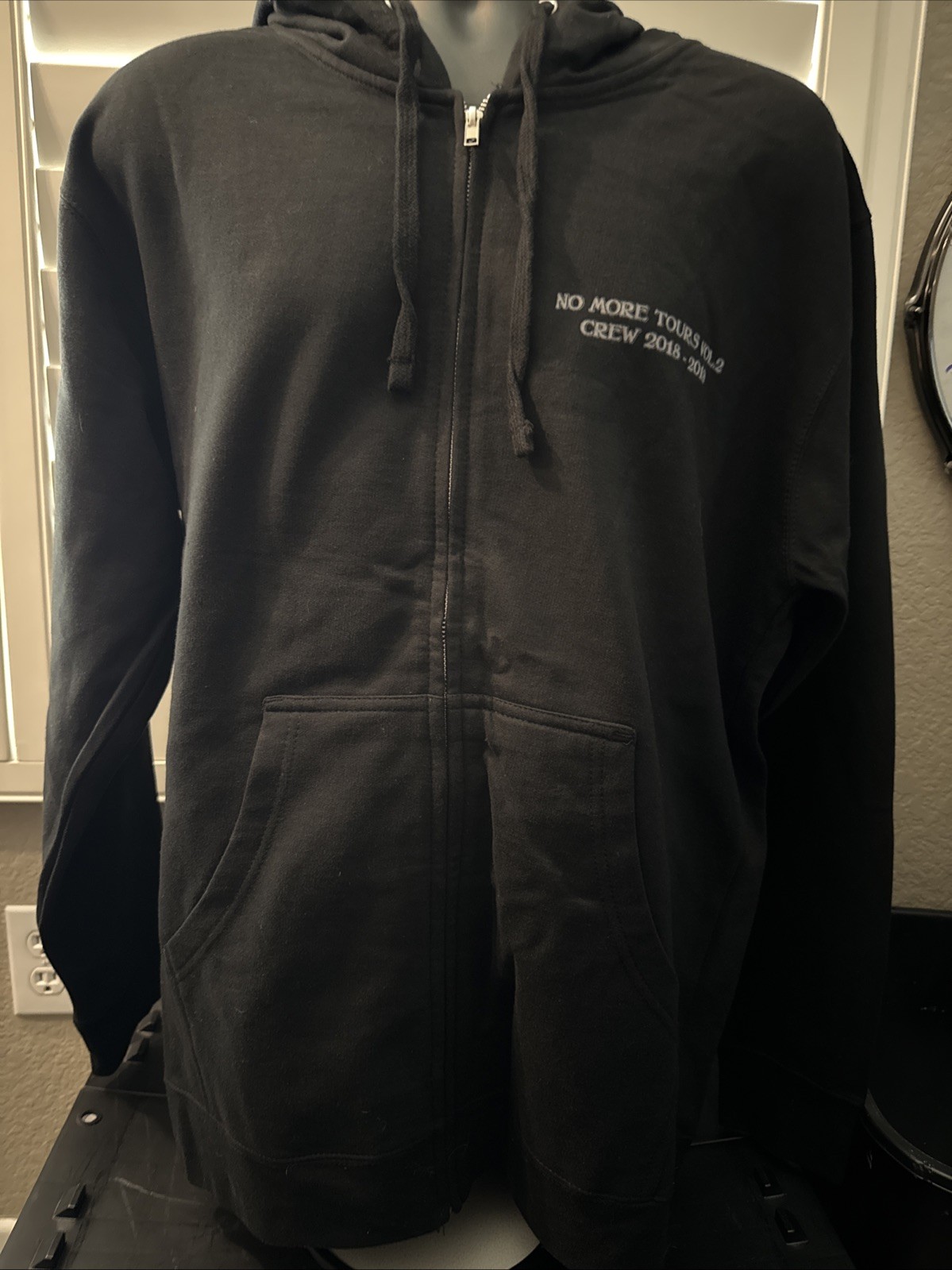 Ozzy Osbourne No More Tours V2 Local Crew 2018/19 Hoodie Size Large New