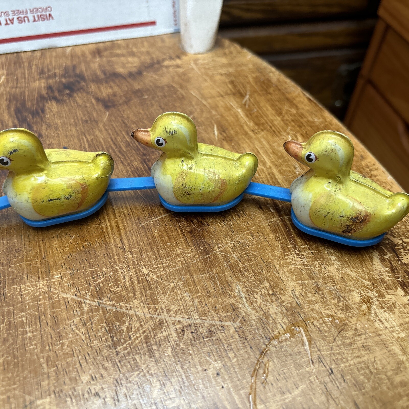 2010 Schylling Wind Up Tin Ducks. Works