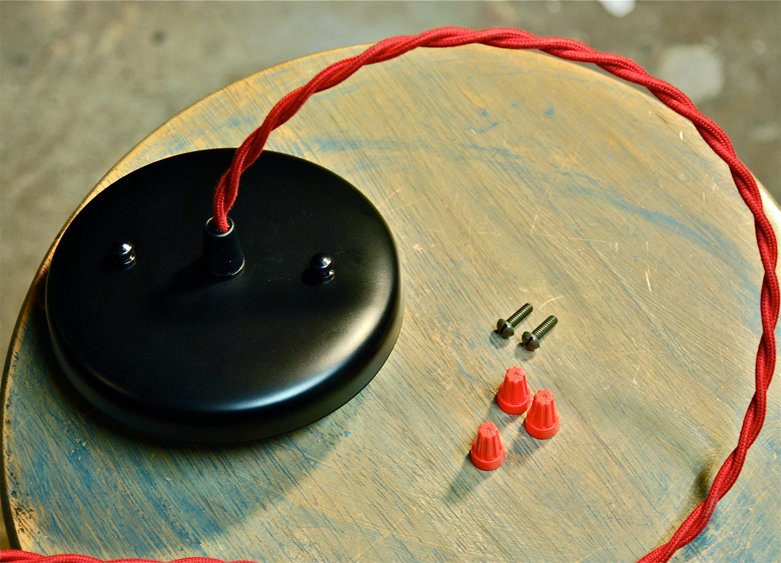 Strain Relief Piece, Threaded Cord Grip Great w Cloth Wire, Pendant Light Socket