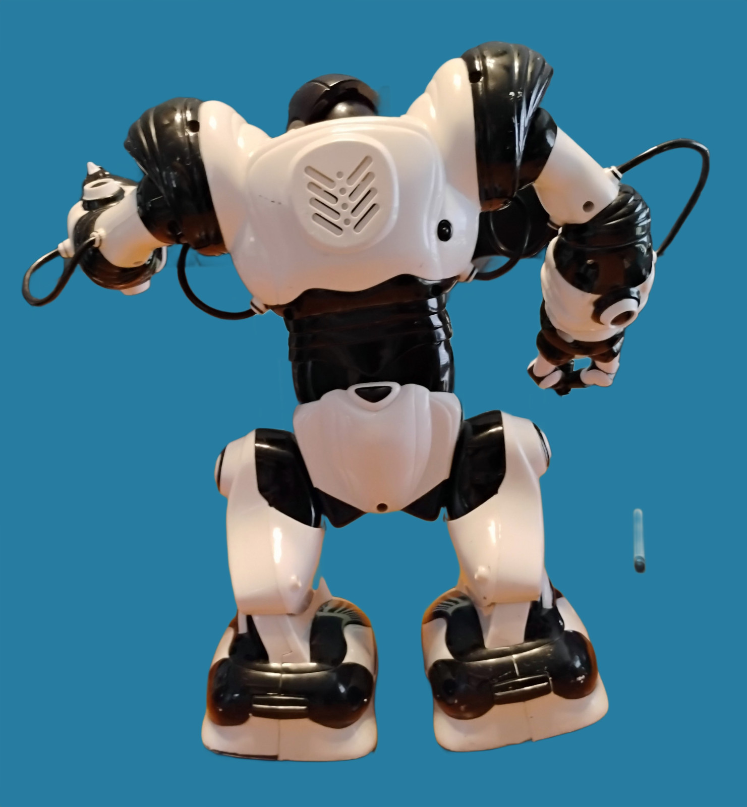 Vintage WowWee Robosapien Robot 2004 - Startup Tested - NO REMOTE - See Video