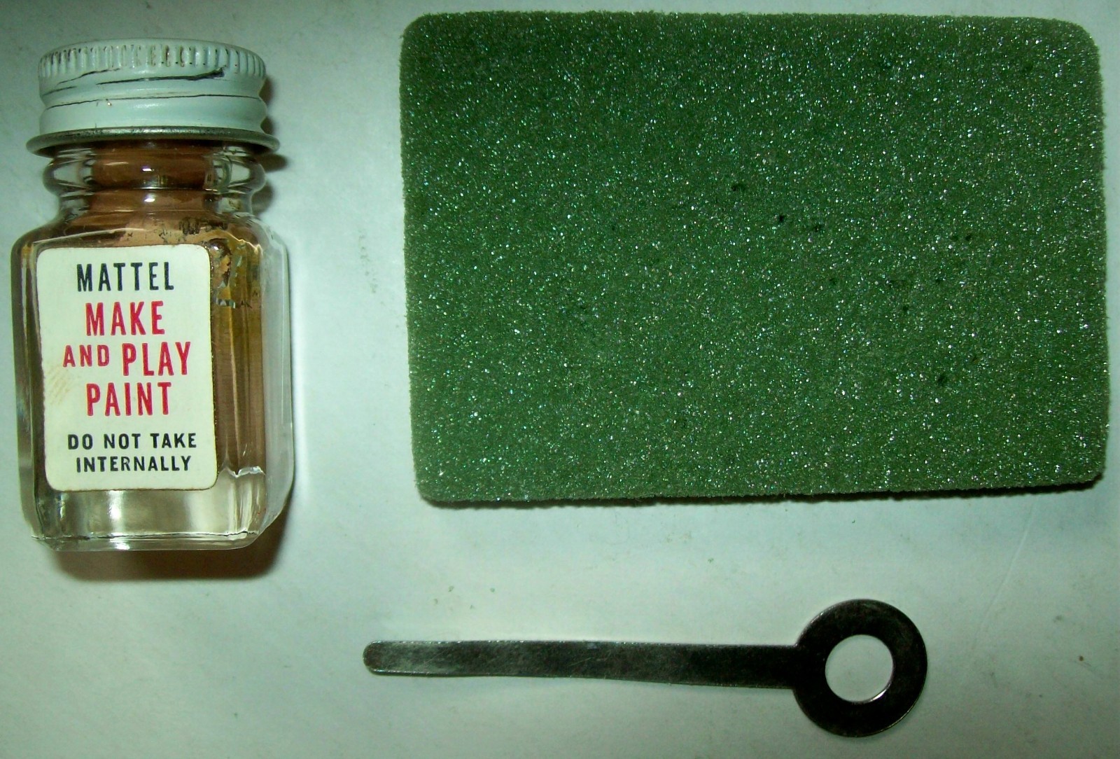 1965 "Fighting Men" Molding Toy by Mattel - 99% Complete with Working Heater