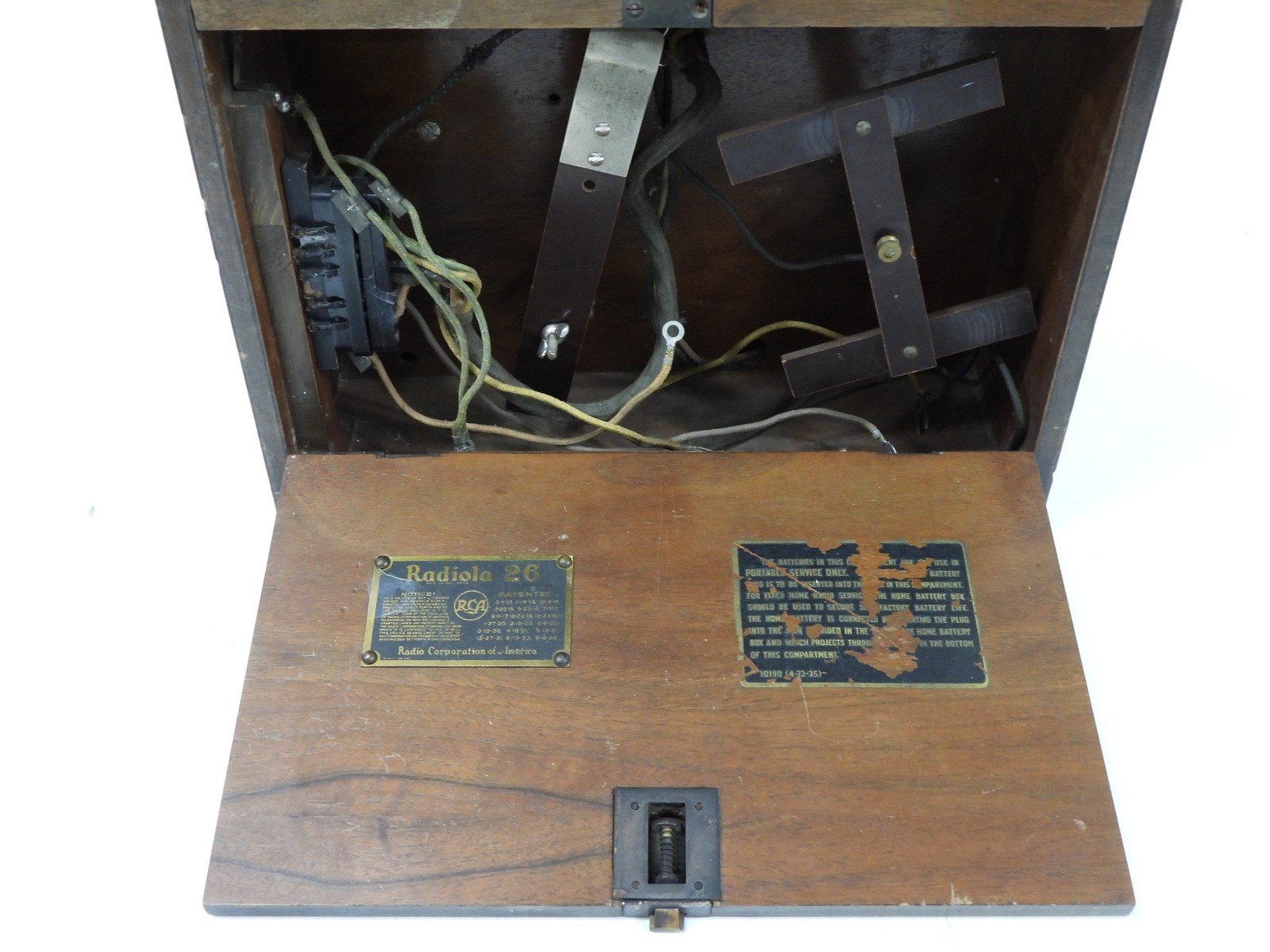 RCA Radiola 26 Vintage Super-Hetrodyne Broadcast Tube Radio w/ Tubes (nice)