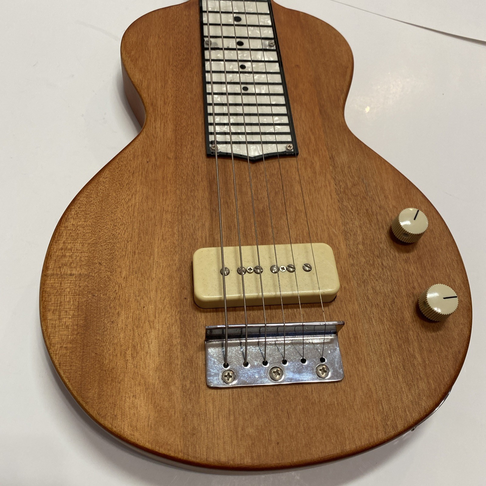 Recording King 6-String Lap Steel Electric Guitar Mahogany