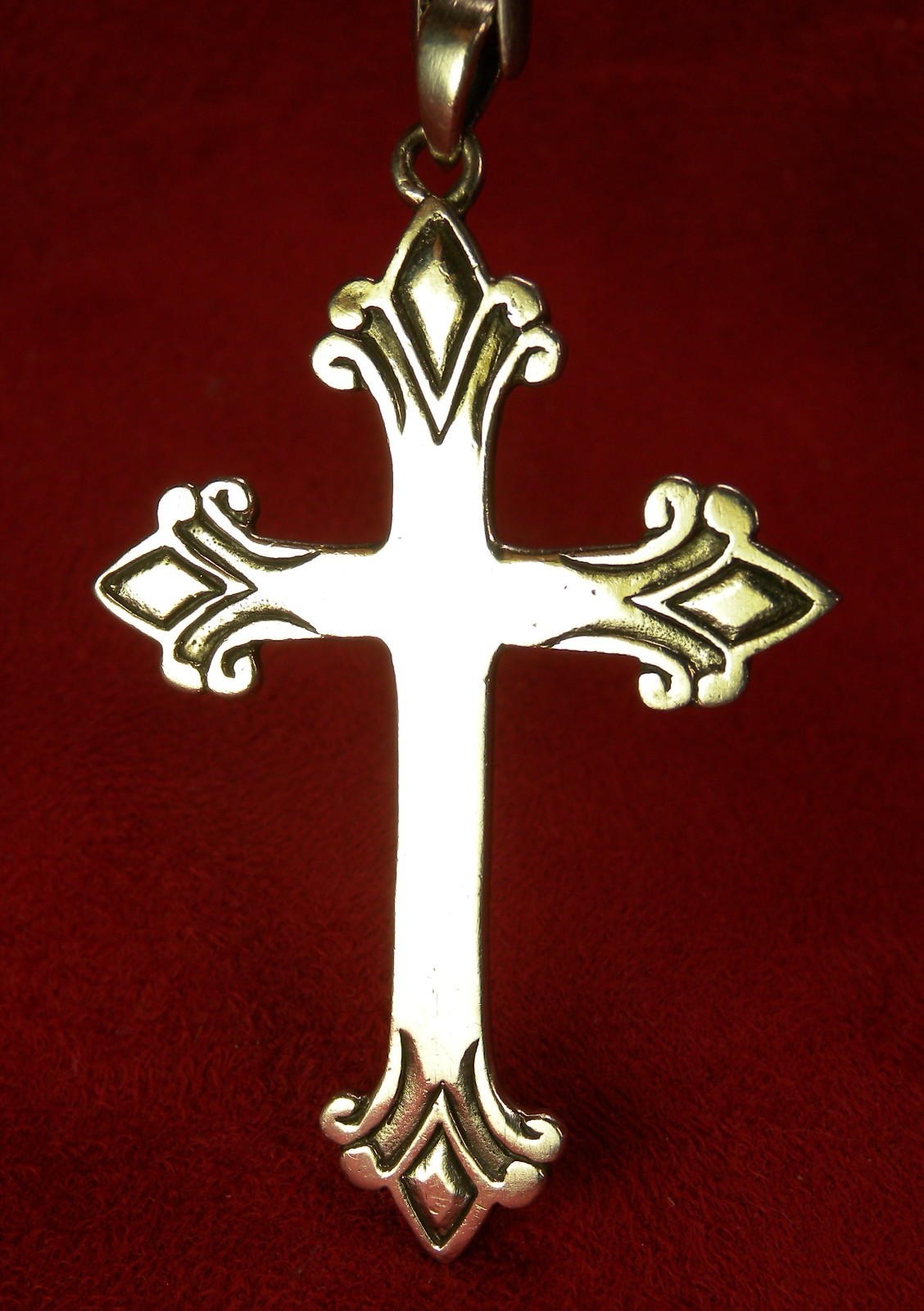 BERTHA’S VINTAGE VATICAN PILGRIMAGE STERLING SILVER HALLMARKED CRUCIFIX CROSS