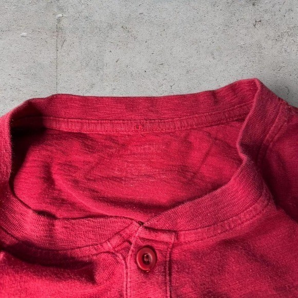 Mens vintage Red graphic faded thermal waffle knit grunge Y2K Henley LongsleeVe