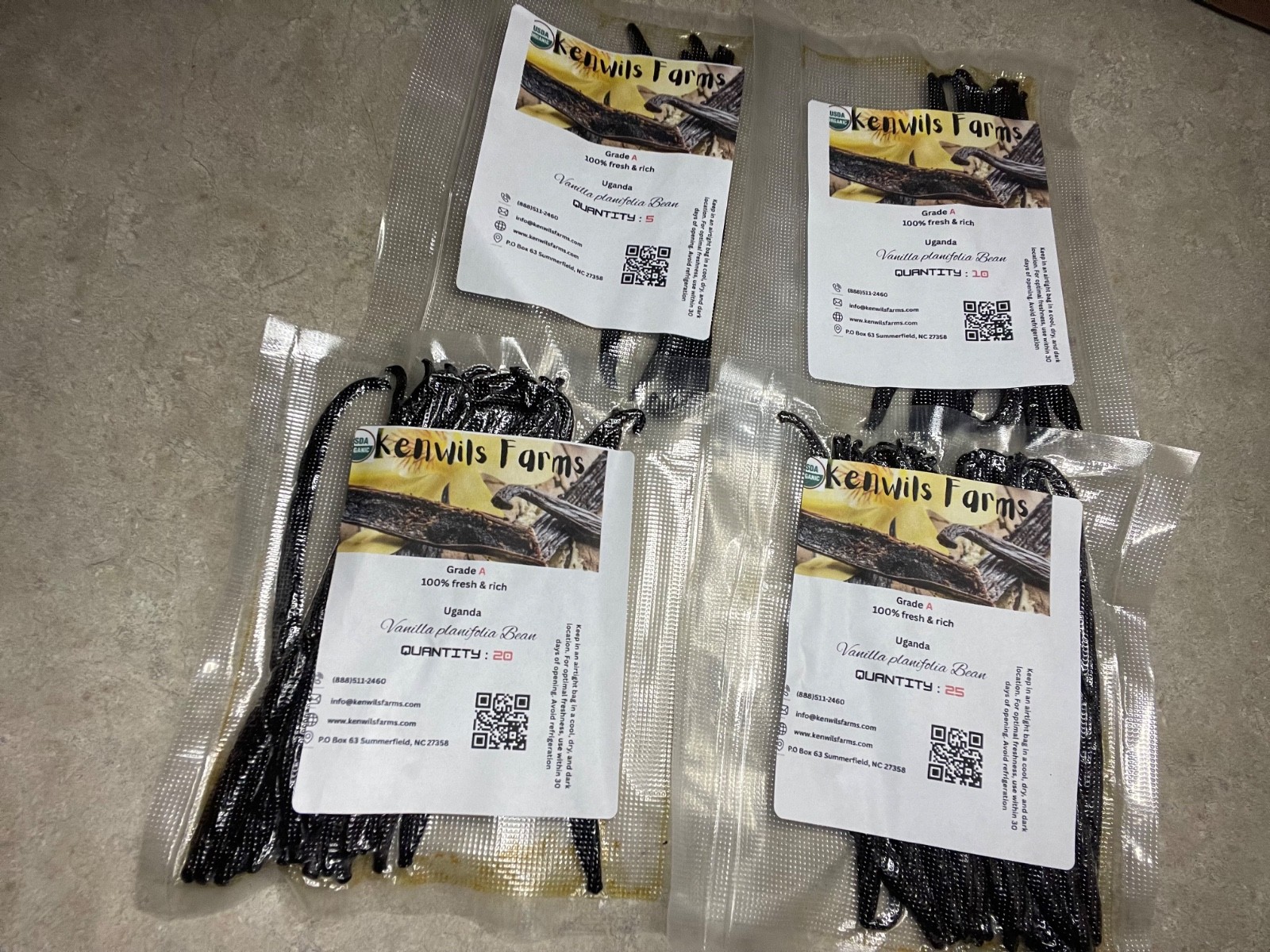 Organic vanilla beans, Grade A. Plump, moist with 30-35% moisture content