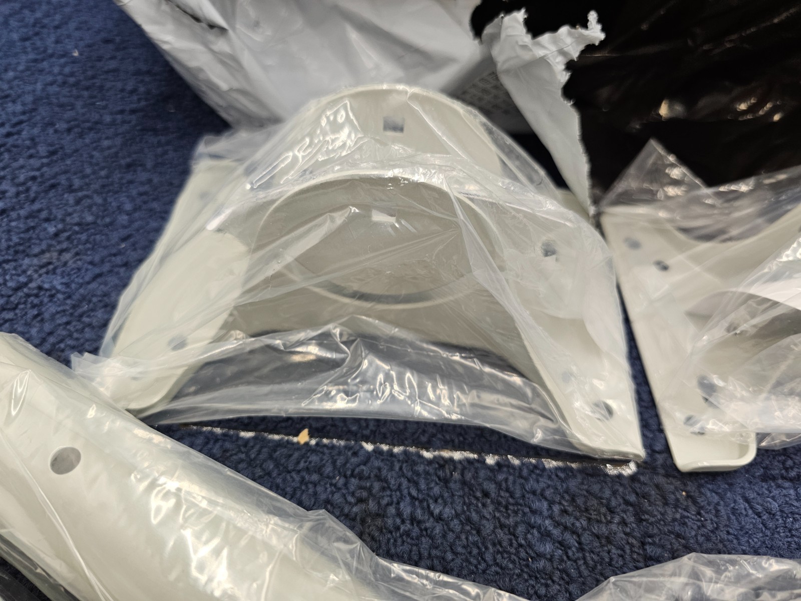 (QTY 2) Ubiquiti UB-AM Universal Antenna Mount Bracket - Gray