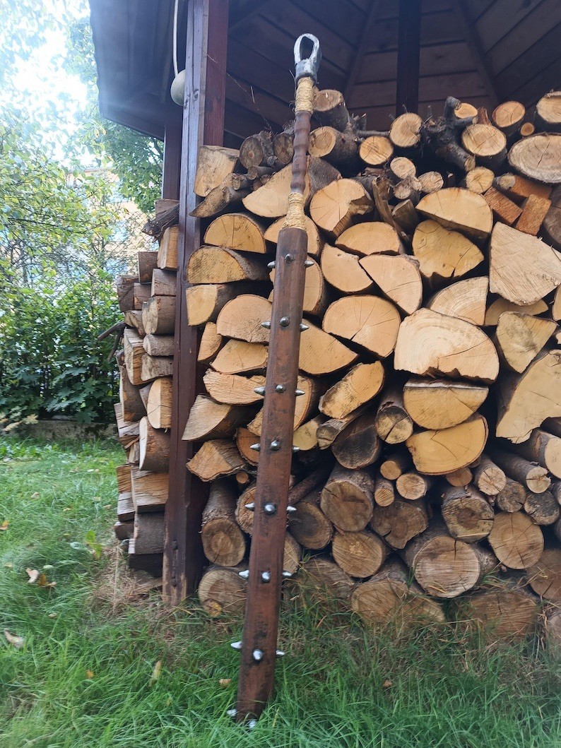 LARP Mace Cosplay Samurai Stick Foam Spiked Club Comic-con / Dragoncon Sword