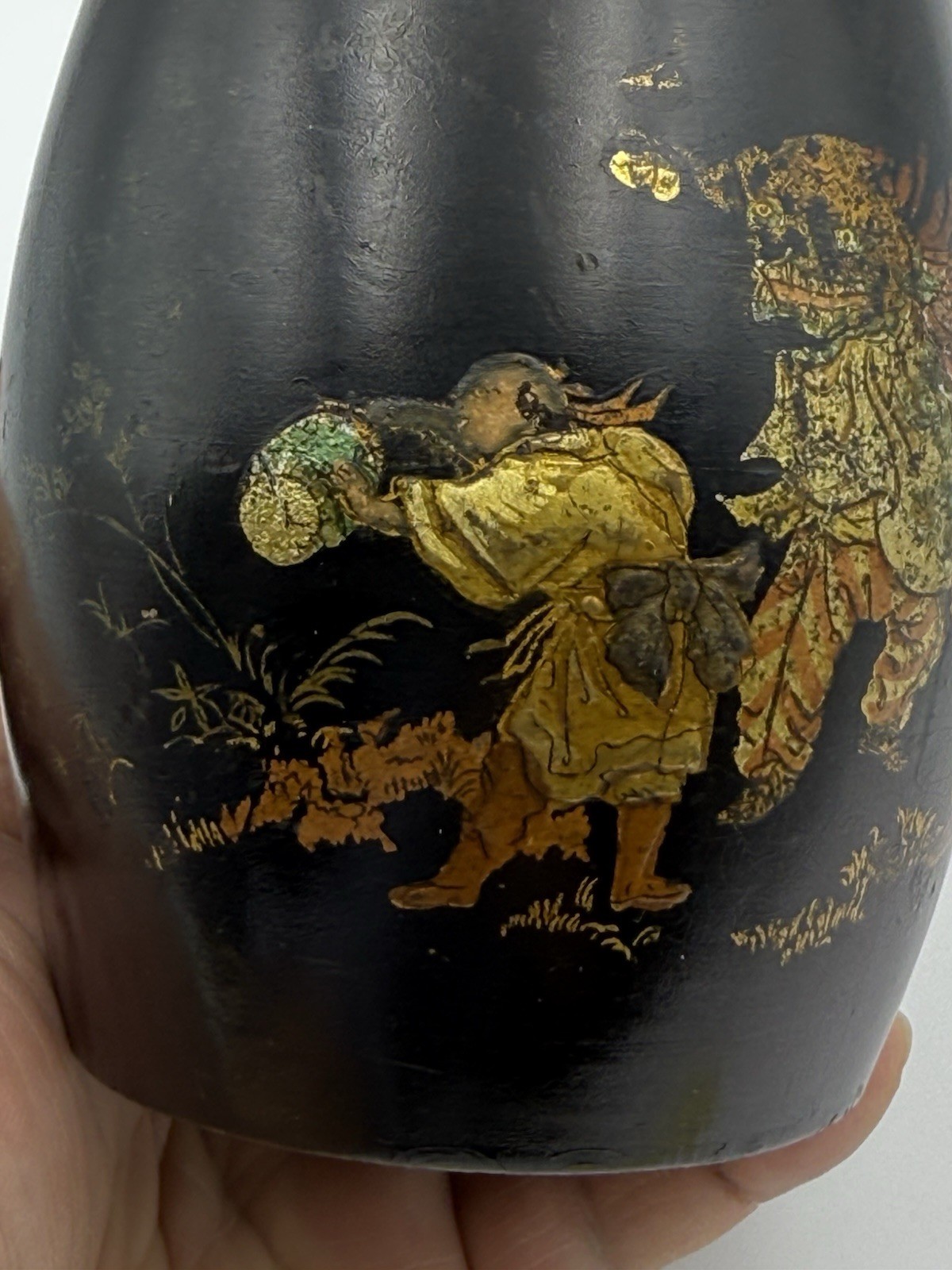 Antique Vietnamese Sơn Mài Lacquer Brush Pot • Múa Lân Lion Dance • Hand Painted