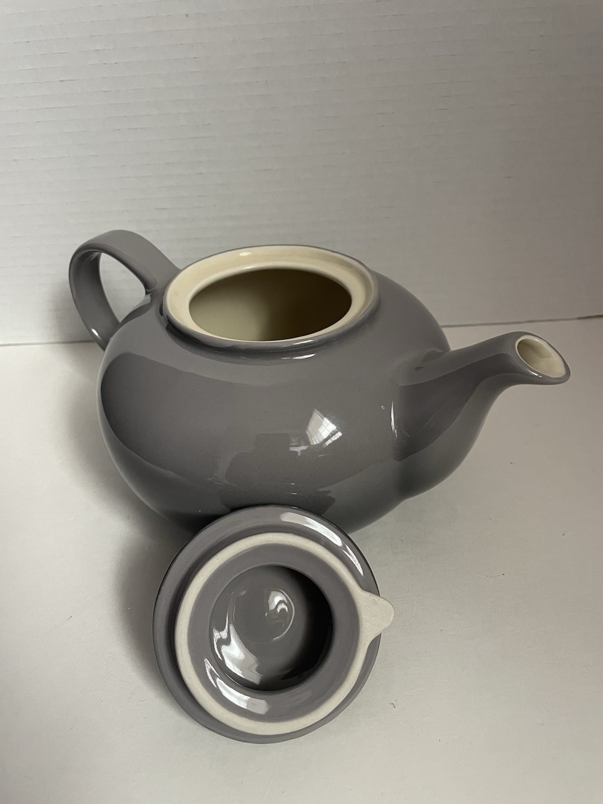 Le Creuset Stoneware Classic Teapot - Flint- 1.3L NWT