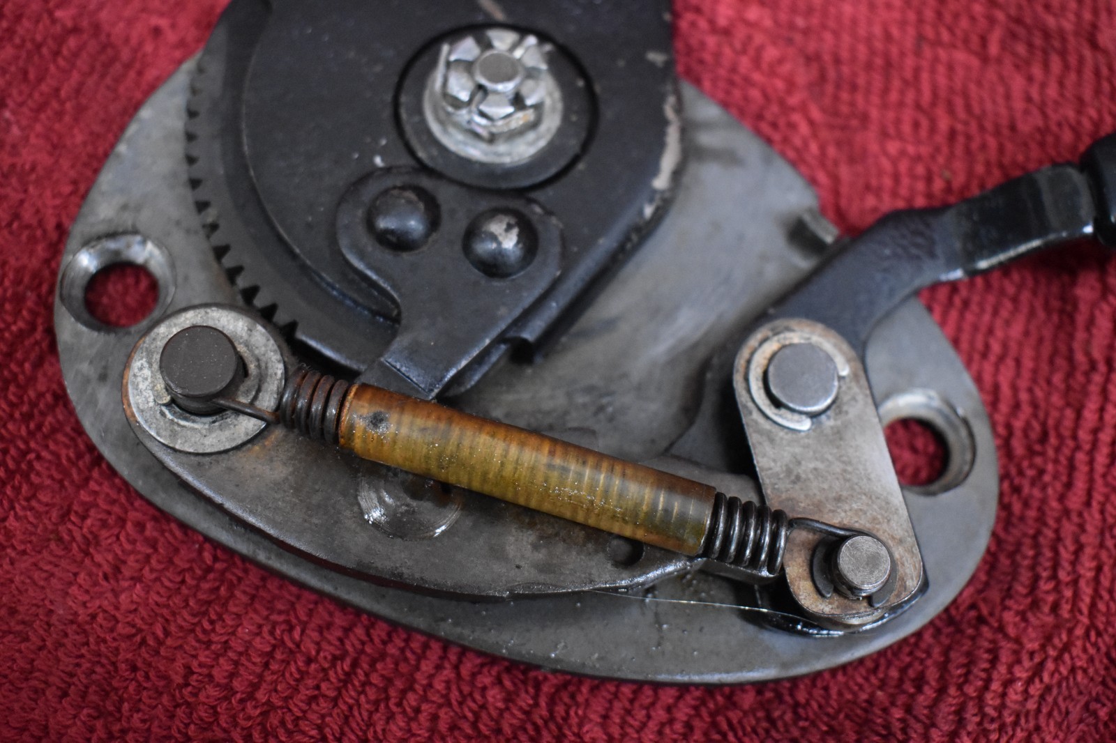 72-76 Datsun 240Z 260Z 280Z LH + RH driver passenger seat hinge set OEM used