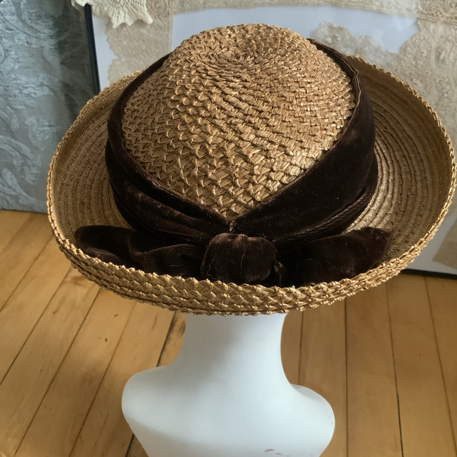STRAW BOATER SKIMMER HAT BROWN RIBBON BOW VINTAGE WOMENS SIZE 22 ROLLED BRIM
