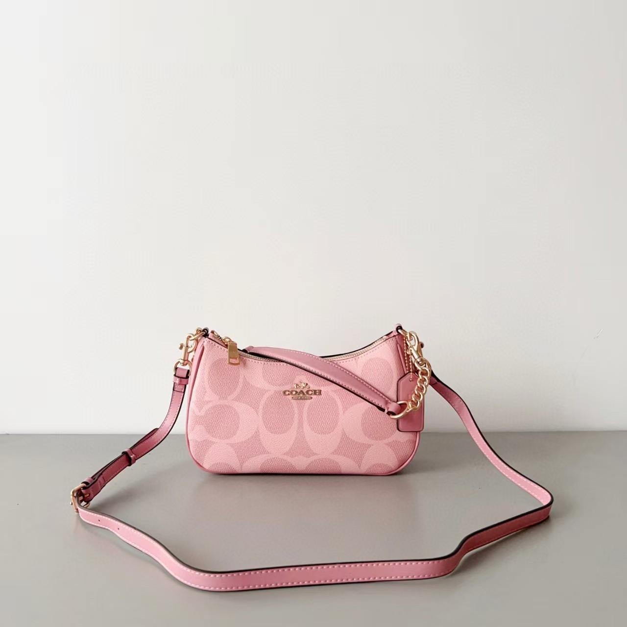 COACH Teri Shoulder Bag In signature canvas/Gold/Powder Pink New CAL51