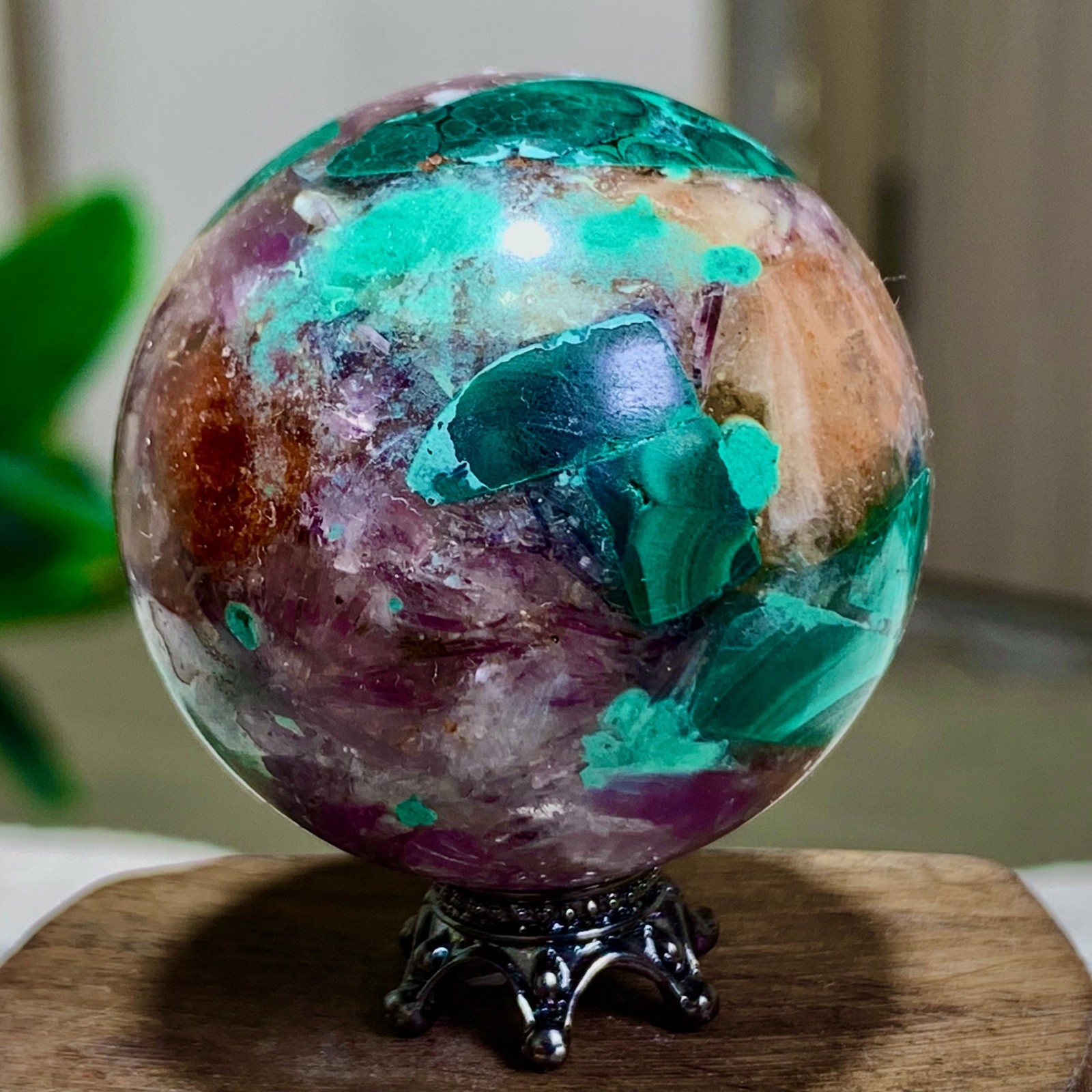 80G Newly discovered rare malachite purple mica symbiotic sphere restoration