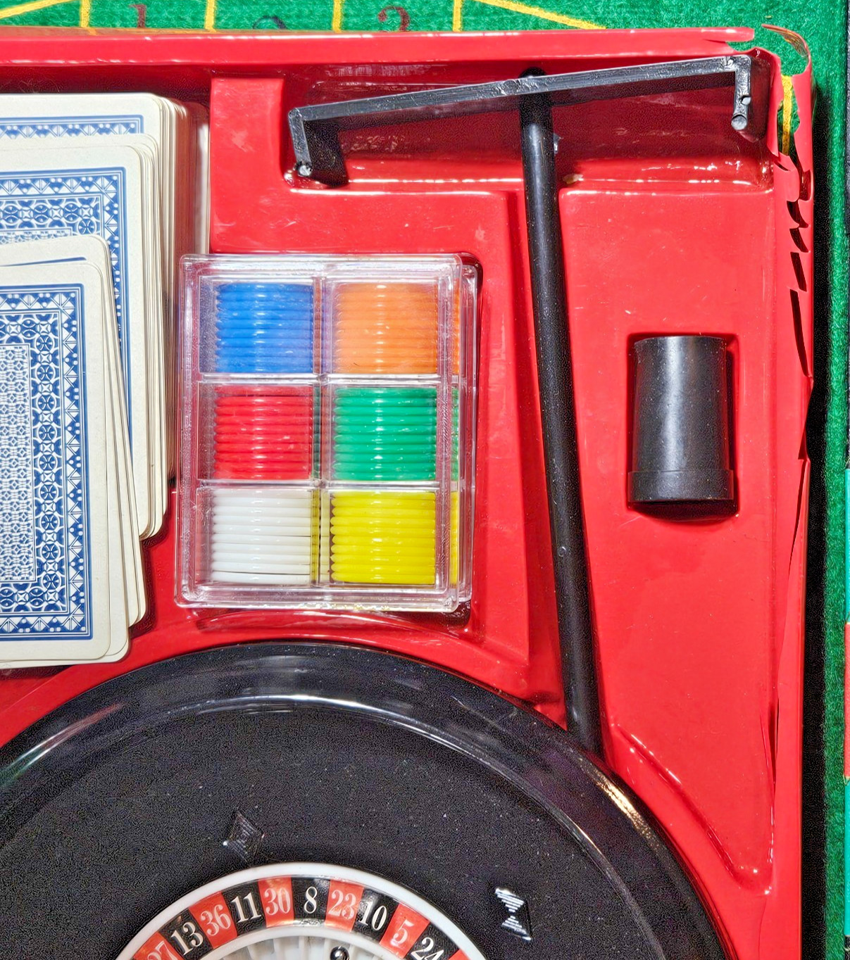 Vintage Portable Casino Roulette, Craps, Baccarat, Black Jack Vinyl Case & Instr