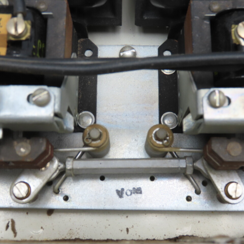 Allen Bradley 705BAAA Size 1 Reversing Contactor 220V 3Ph 60Hz 220/208V Coil