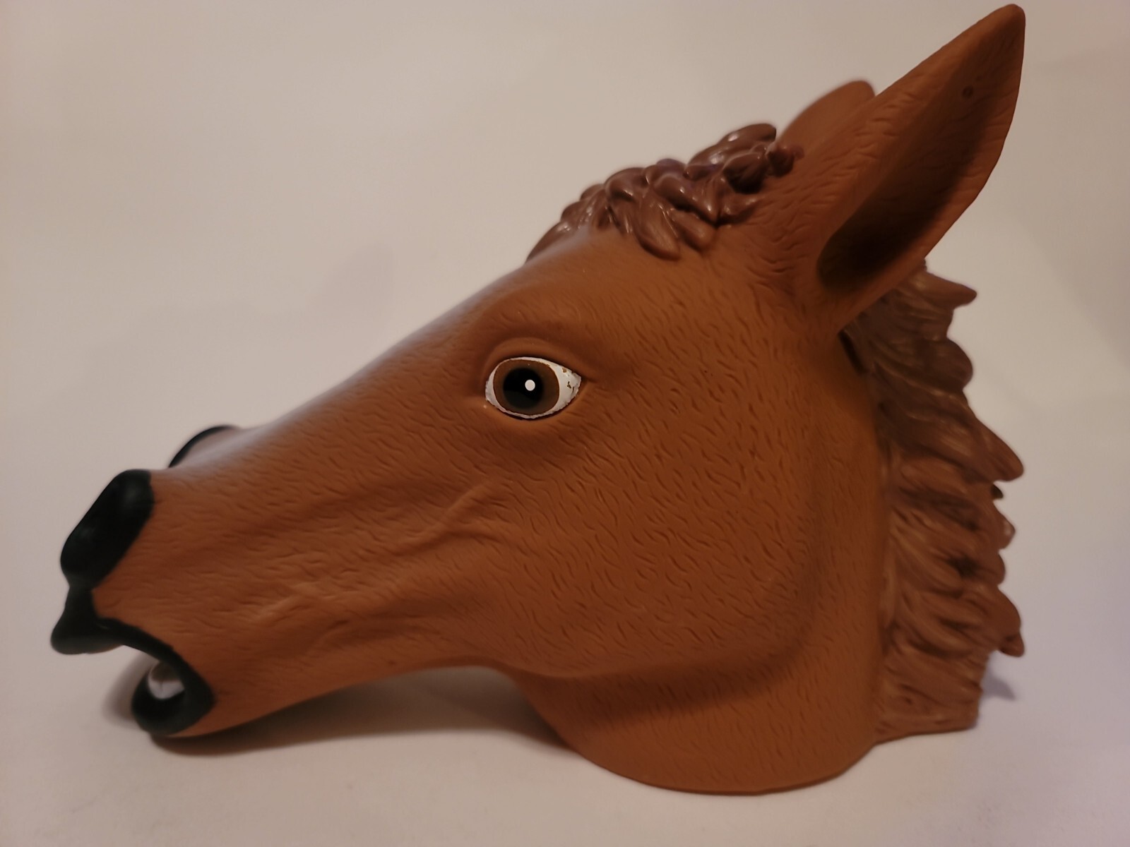 Squirrel Feeder NIB Horse Head Archie McPhee Accoutrements Big Head Animal