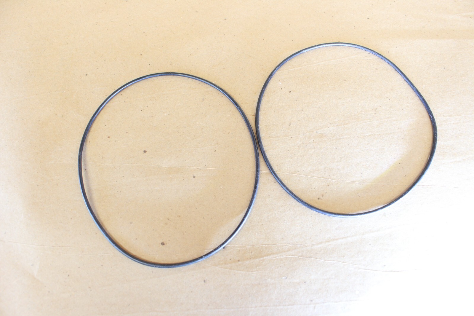 2005-2023 Ford F250 F350 F450 F550 4x4 SuperDuty Front Axle Seal & Snap Ring Kit