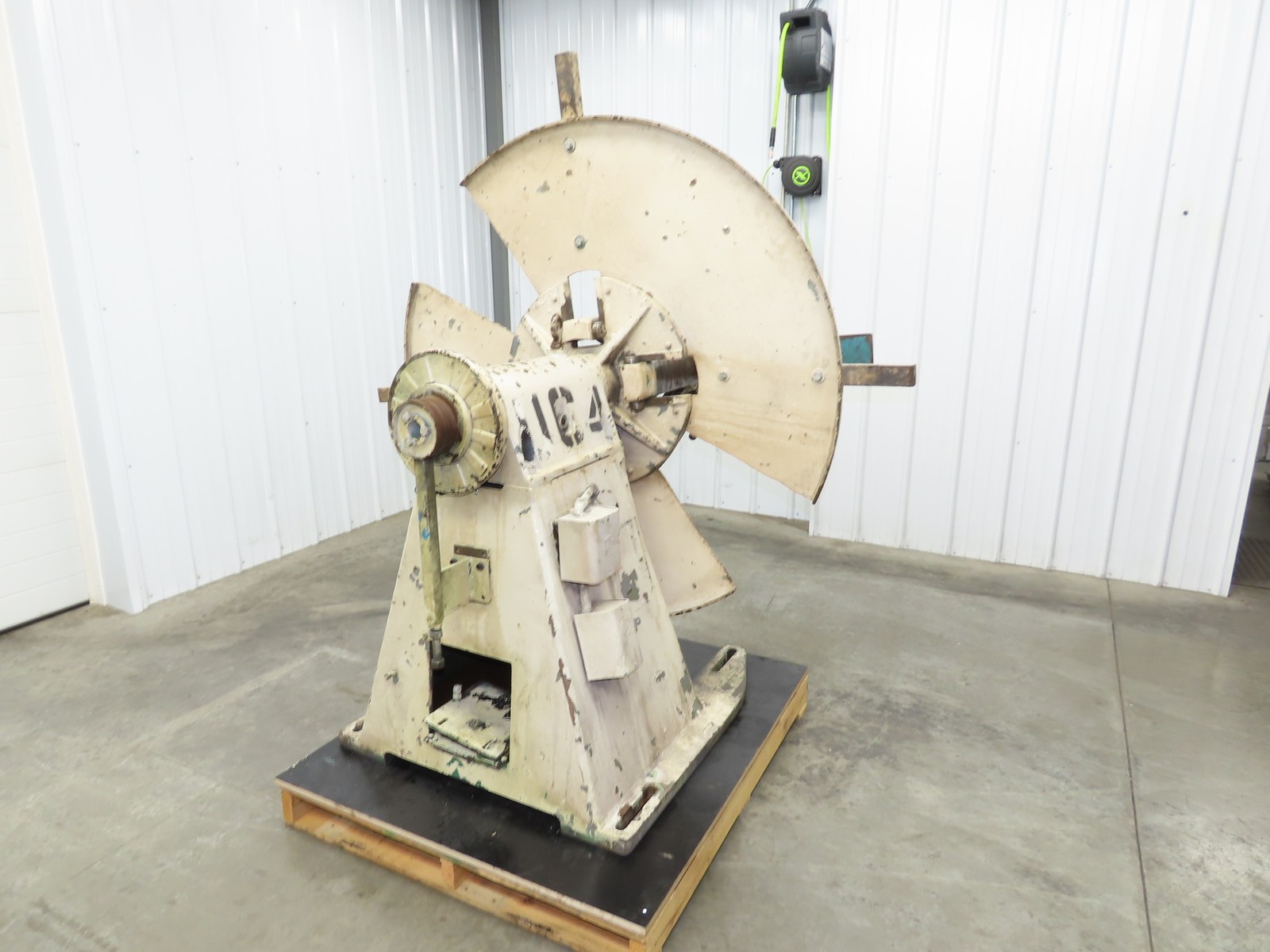 FJ Littell Machine No 40-18 Coil Stock Uncoiler 4000lbs 16-22" ID 18" W Decoiler