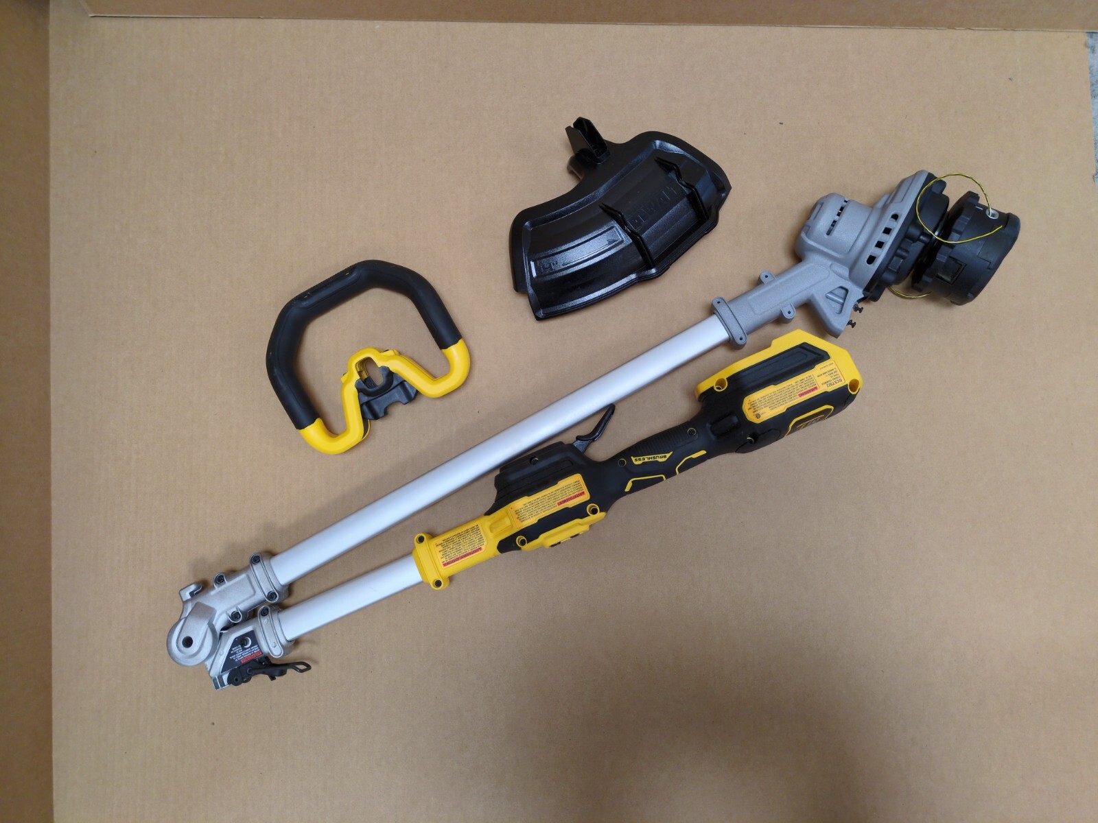 DEWALT DCST922B 20V MAX 14 inch Cordless Folding String Trimmer *Used*