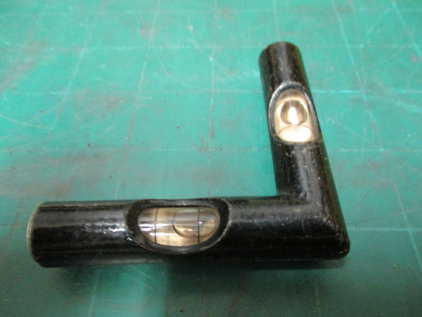 MACHINIST TOOLS * CROSS TEST LEVEL * STARRETT * 136