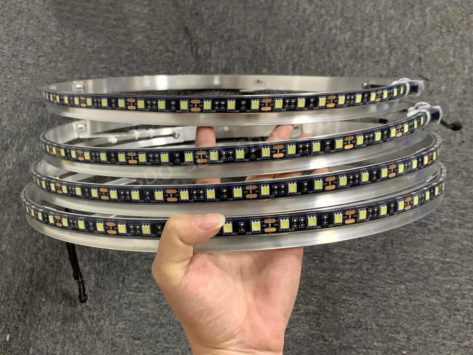 17.5'' Solid Color LED Wheel Lights For Truck Rim Lights Strobing White w/Switch