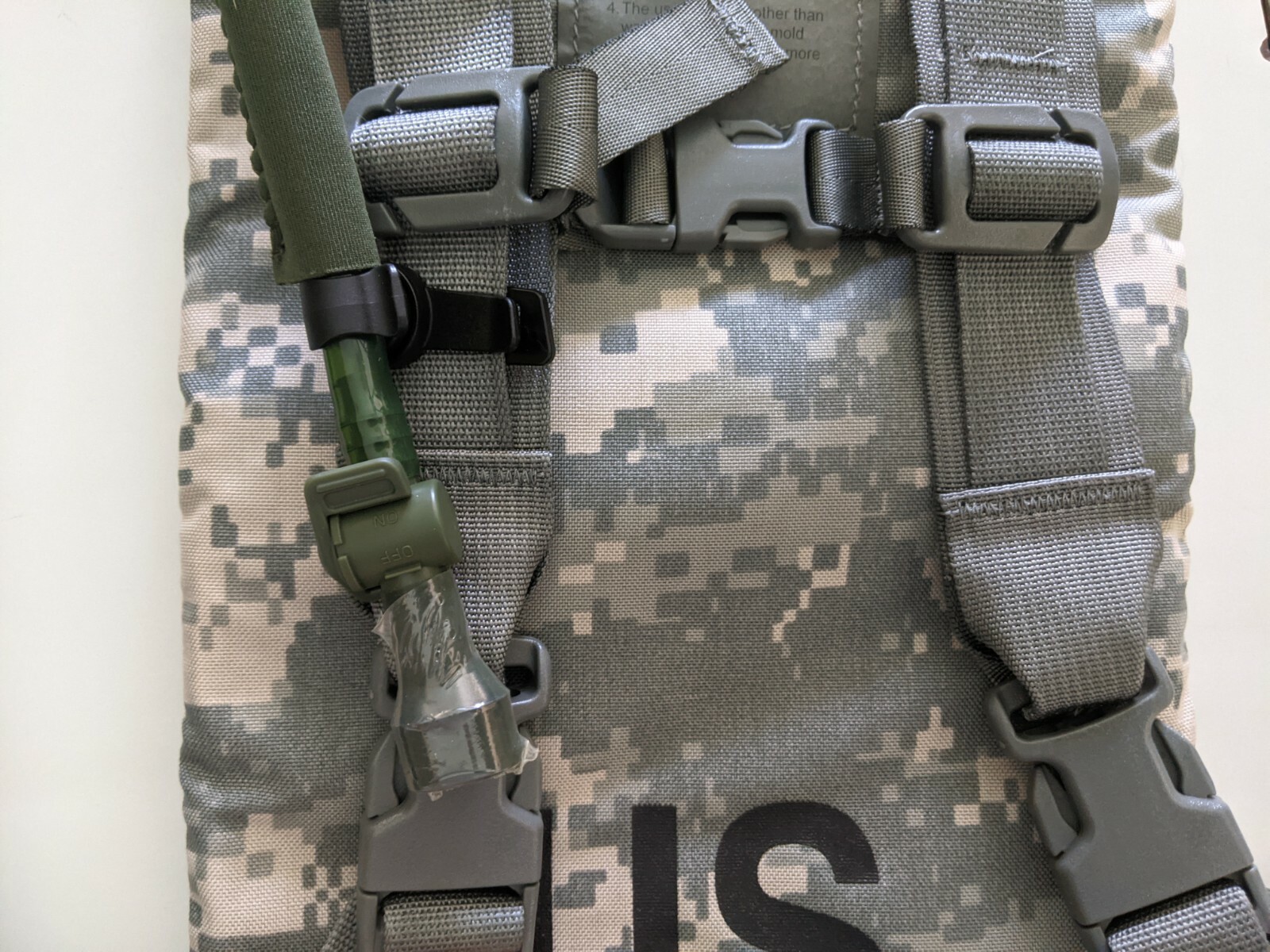 Replacement Hydration Pack Quick Connect Drinking Tube Hose Valve Magnetic Clip